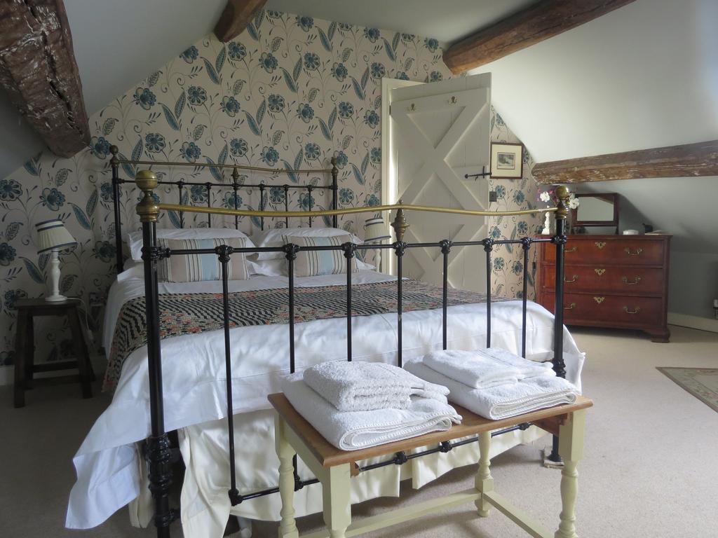 Rock Farm Tarporley Room photo